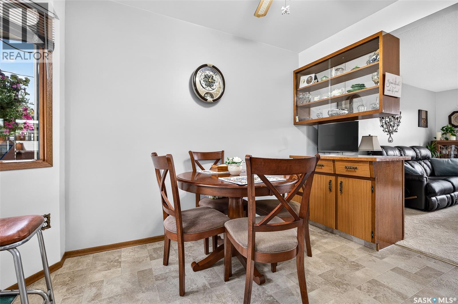 919 Holdsworth Crescent, Moose Jaw, SK - Indoor Photo Showing Dining Room