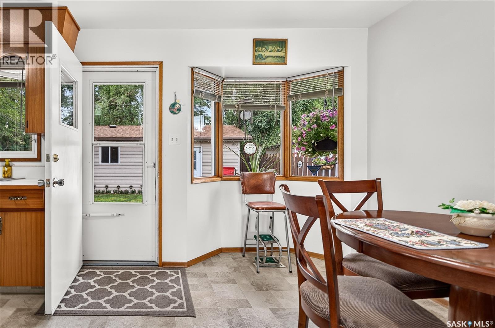 919 Holdsworth Crescent, Moose Jaw, SK - Indoor Photo Showing Dining Room