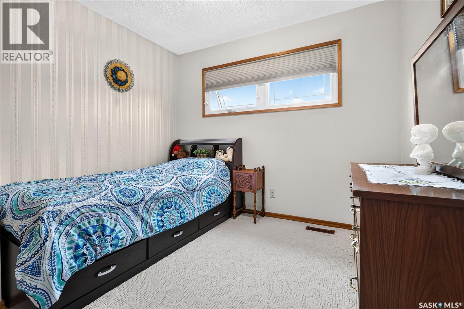 919 Holdsworth Crescent, Moose Jaw, SK - Indoor Photo Showing Bedroom