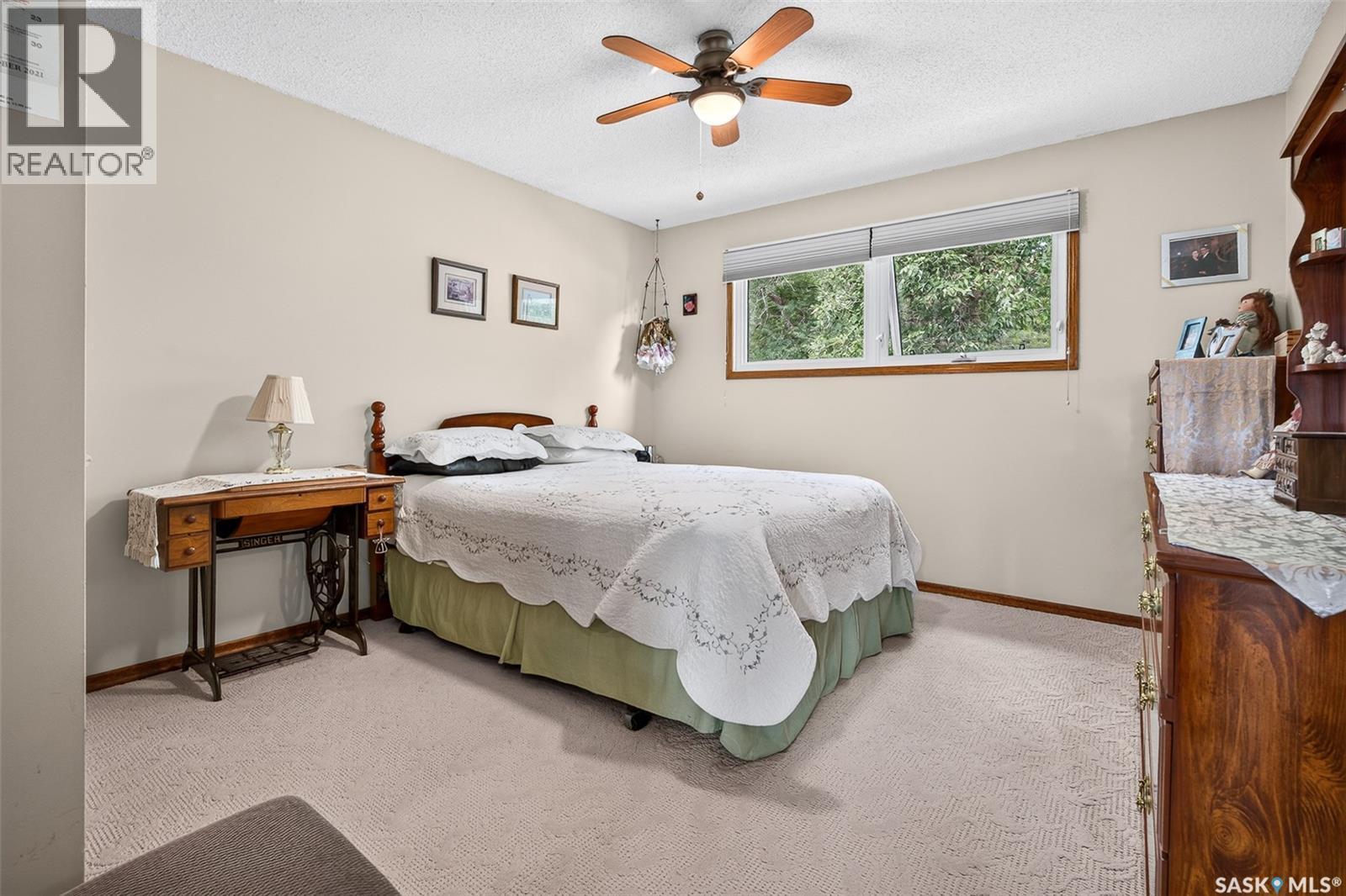 919 Holdsworth Crescent, Moose Jaw, SK - Indoor Photo Showing Bedroom