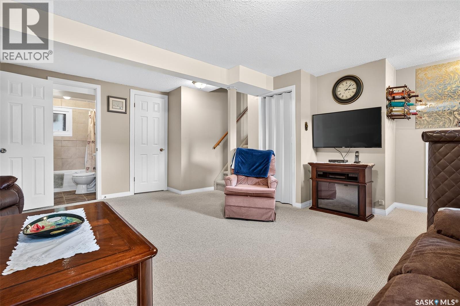 919 Holdsworth Crescent, Moose Jaw, SK - Indoor