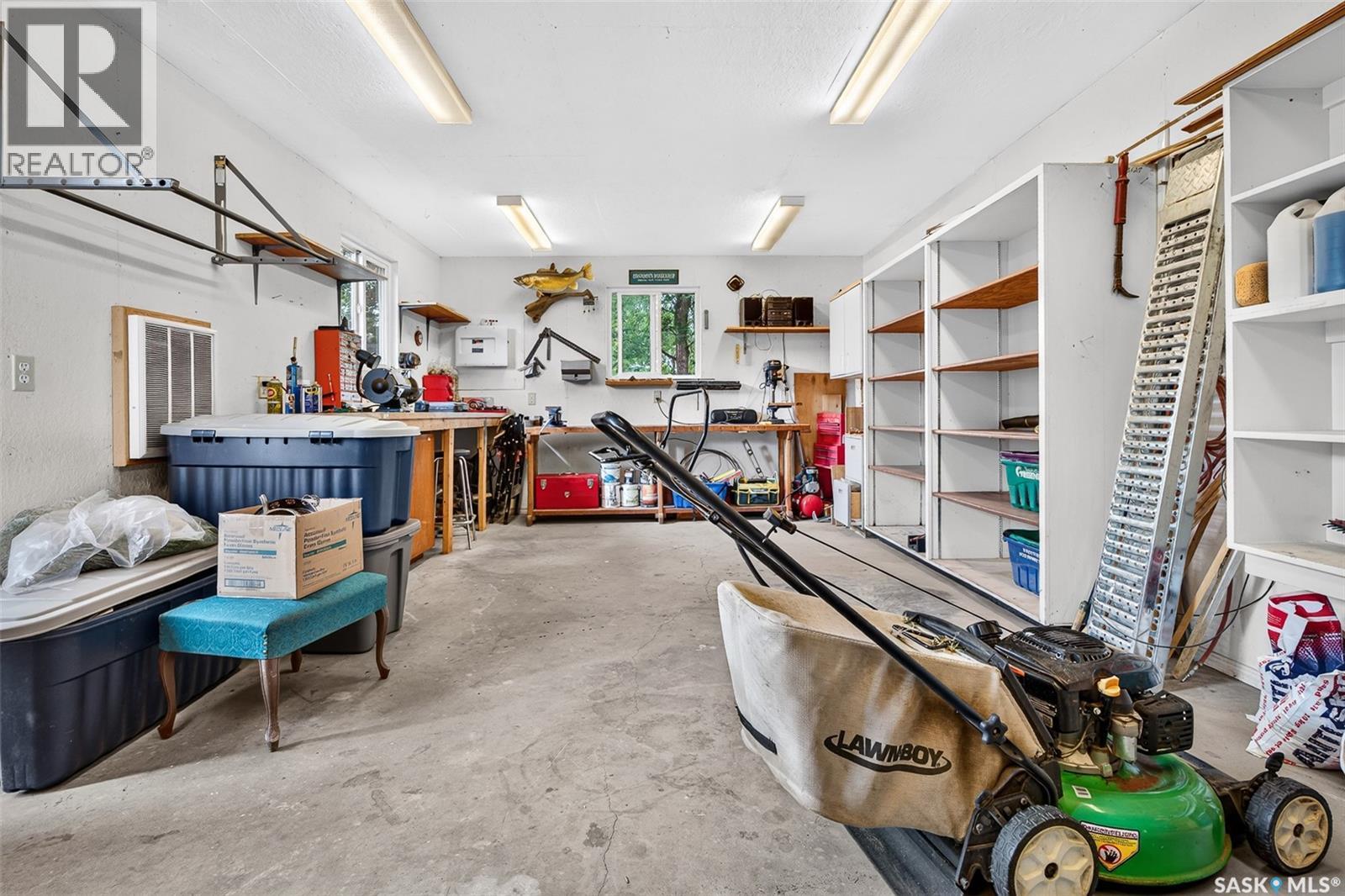919 Holdsworth Crescent, Moose Jaw, SK - Indoor Photo Showing Garage