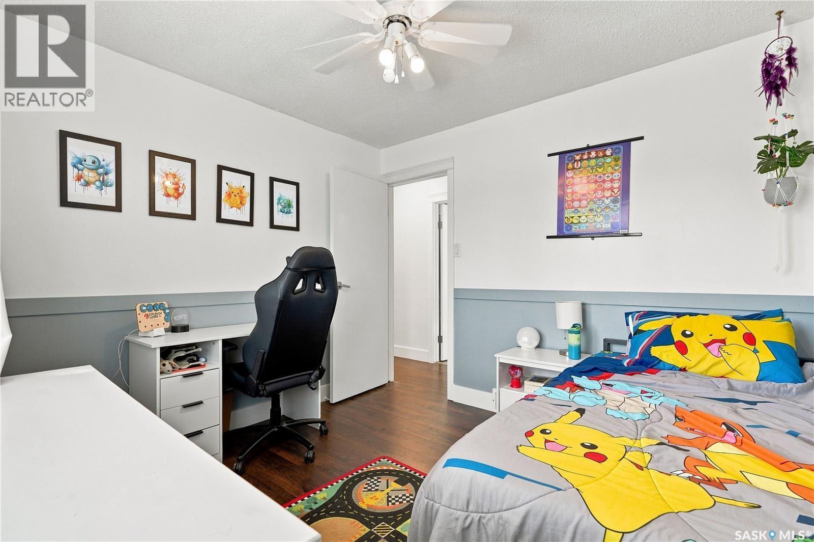 242 Auld Crescent, Saskatoon, SK - Indoor Photo Showing Bedroom