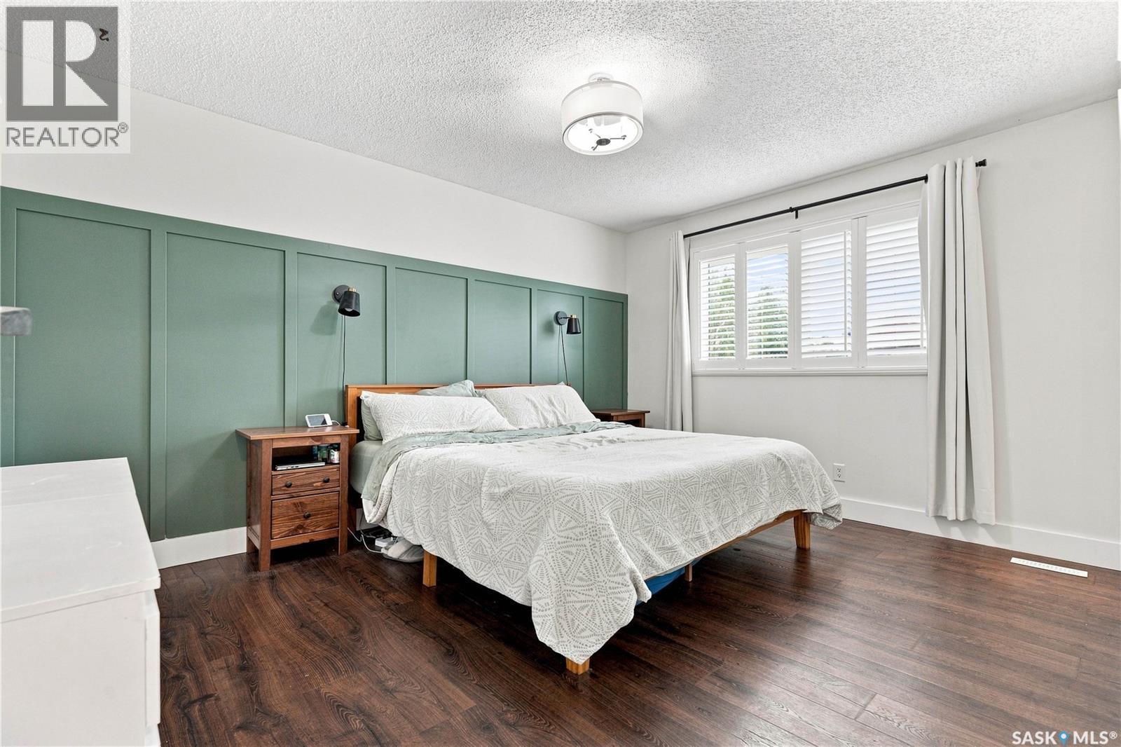 242 Auld Crescent, Saskatoon, SK - Indoor Photo Showing Bedroom
