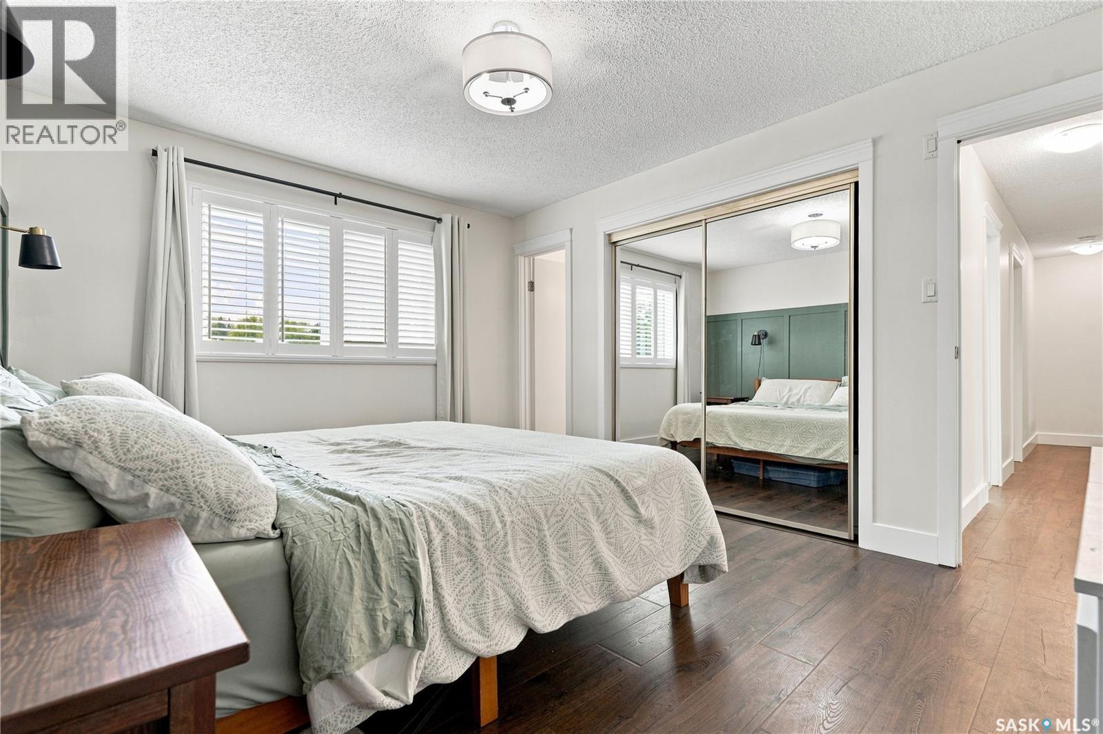 242 Auld Crescent, Saskatoon, SK - Indoor Photo Showing Bedroom