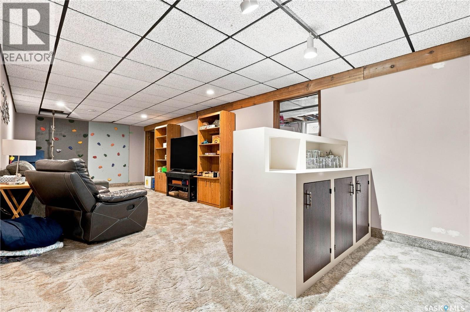 242 Auld Crescent, Saskatoon, SK - Indoor Photo Showing Other Room