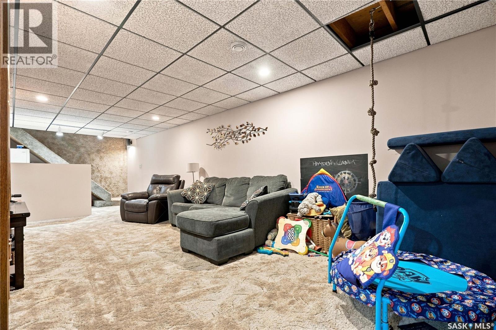 242 Auld Crescent, Saskatoon, SK - Indoor