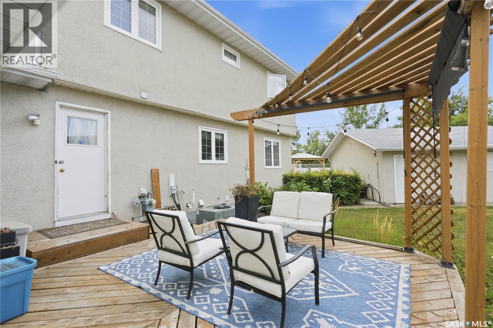 242 Auld Crescent, Saskatoon, SK - Outdoor With Deck Patio Veranda With Exterior