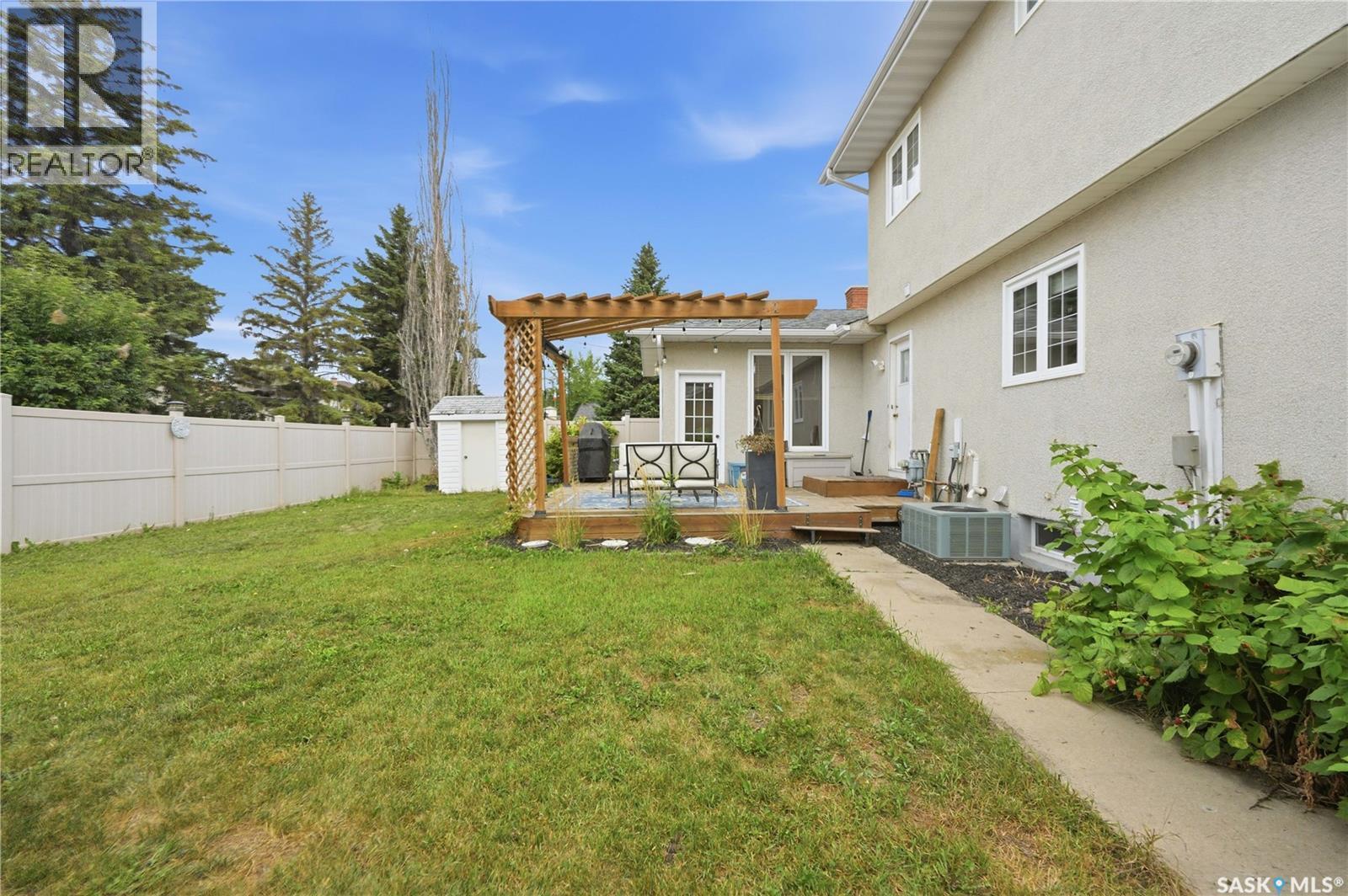 242 Auld Crescent, Saskatoon, SK - Outdoor