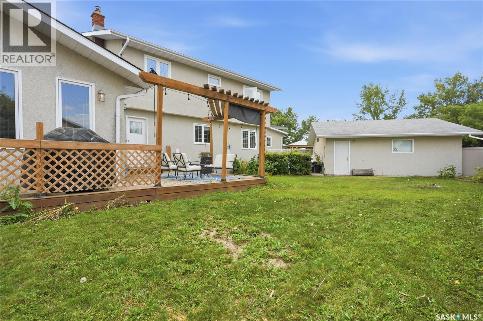 242 Auld Crescent, Saskatoon, SK - Outdoor With Deck Patio Veranda