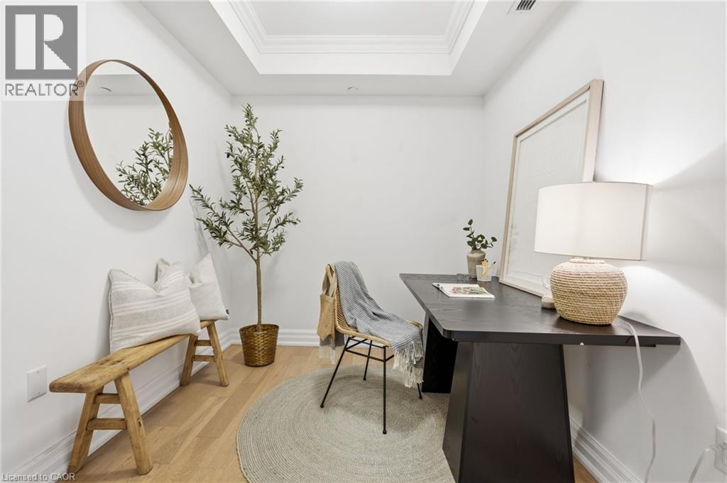 2060 Lakeshore Road Unit# 310, Burlington, ON - Indoor