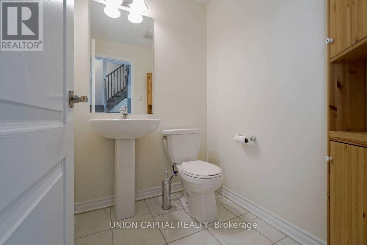 90 Cornell Centre Boulevard, Markham, ON - Indoor Photo Showing Bathroom