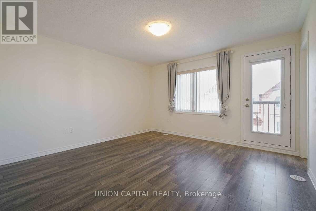 90 Cornell Centre Boulevard, Markham, ON - Indoor Photo Showing Other Room