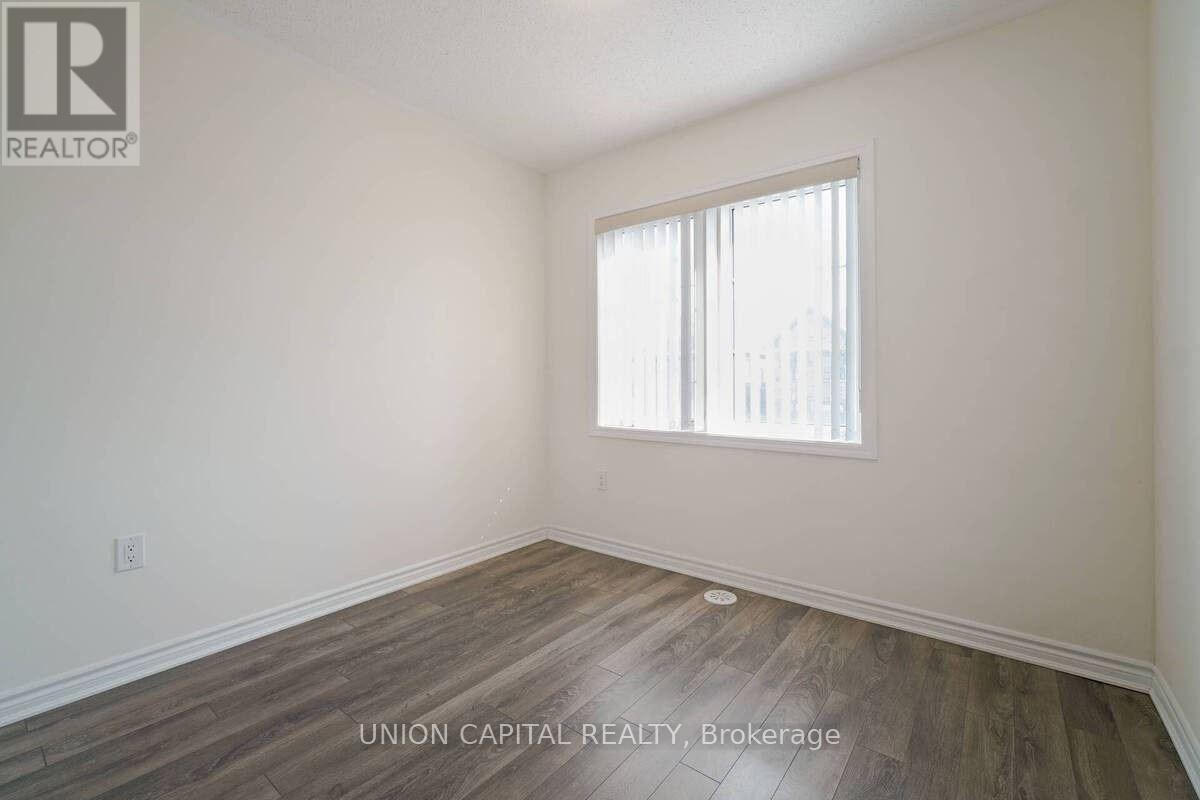 90 Cornell Centre Boulevard, Markham, ON - Indoor Photo Showing Other Room