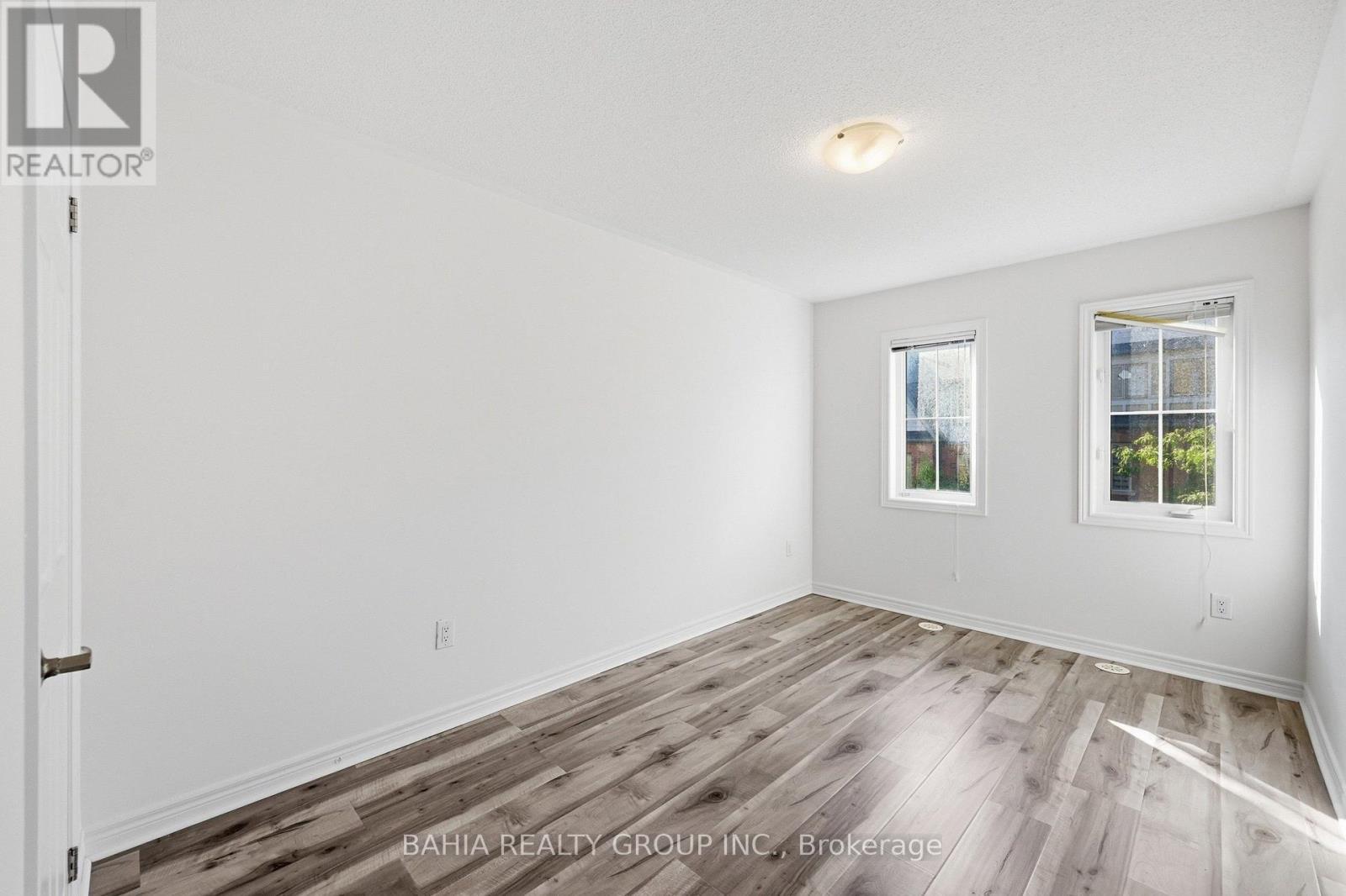 55 Cedar Lake Crescent E, Brampton, ON - Indoor Photo Showing Other Room