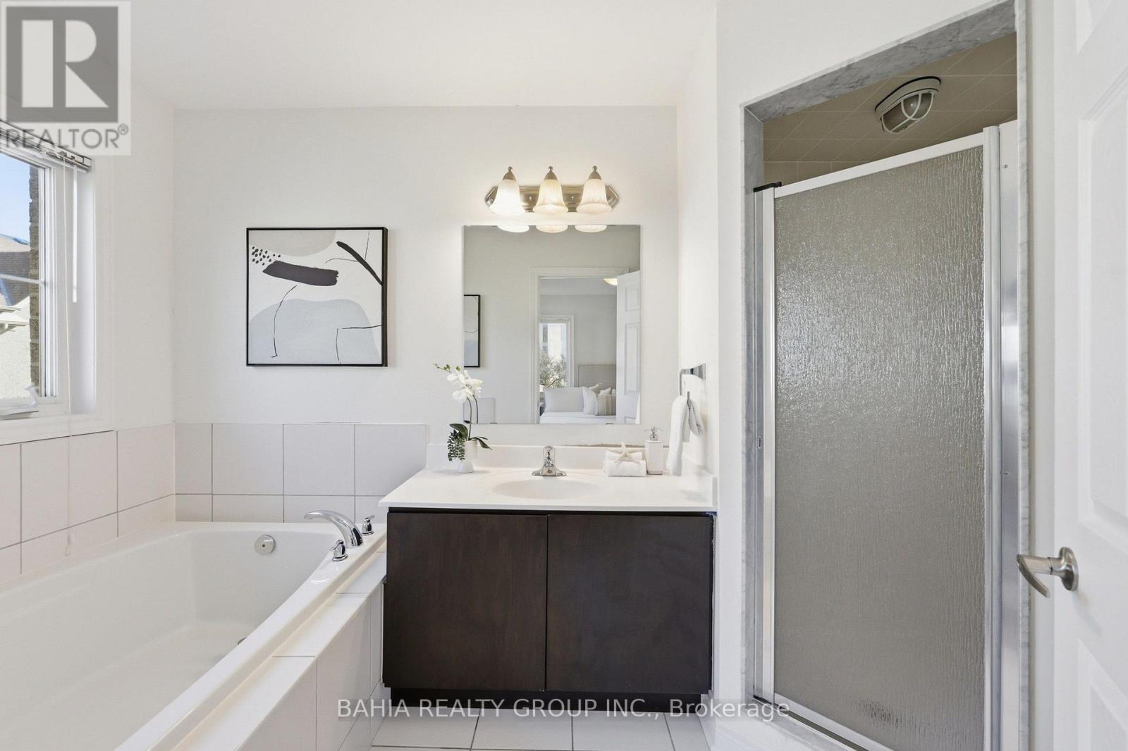 55 Cedar Lake Crescent E, Brampton, ON - Indoor Photo Showing Bathroom