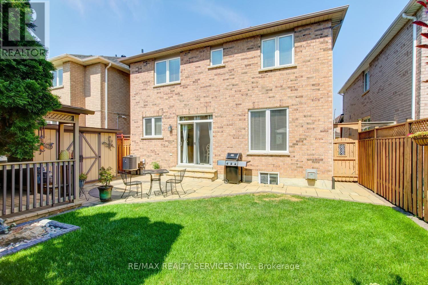 35 Hardgate Crescent, Brampton, ON - Outdoor With Deck Patio Veranda With Exterior
