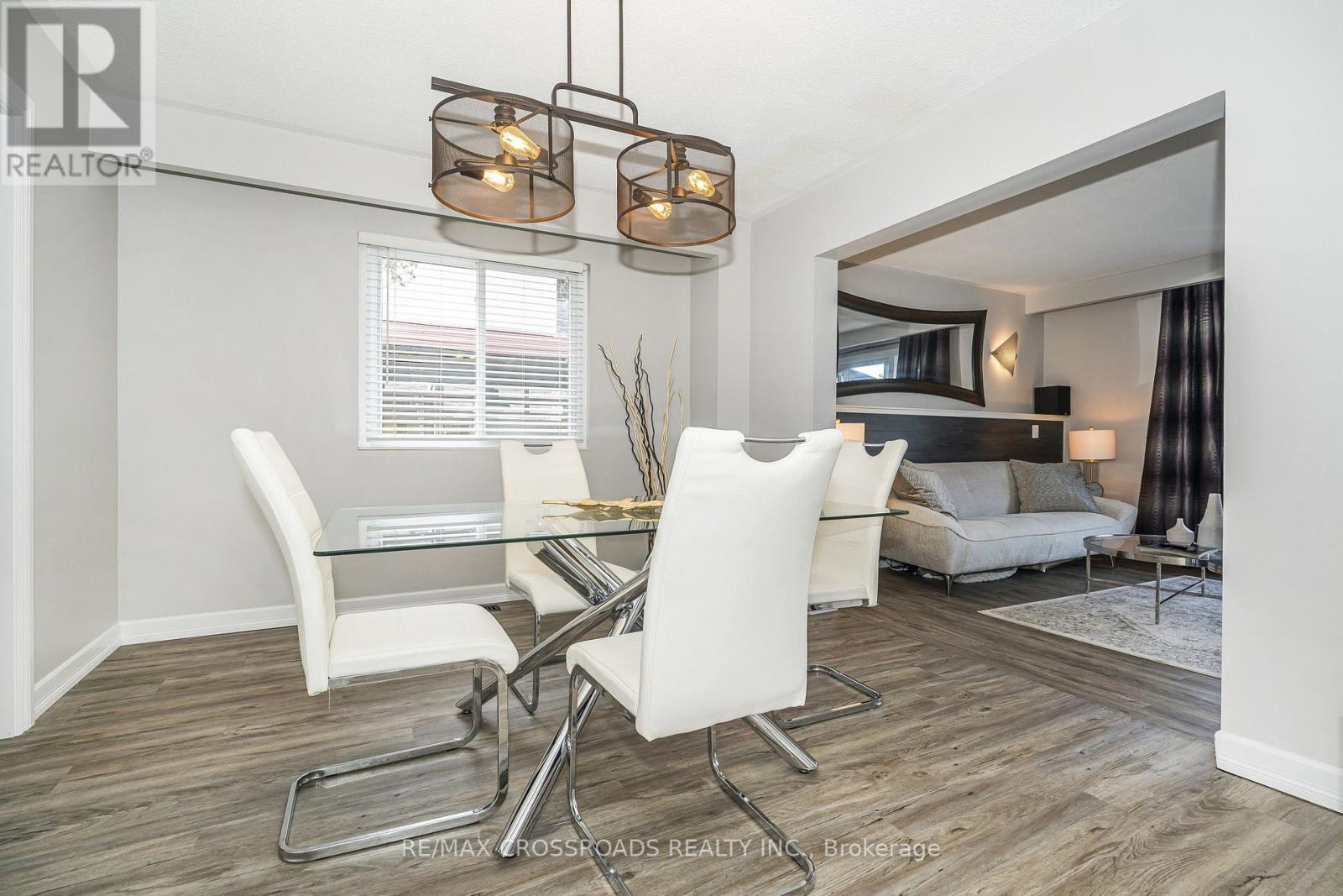 Bright Dining Area Easily Seat 8 - 655 Dodsworth Crescent, Mississauga, ON - Indoor Photo Showing Dining Room