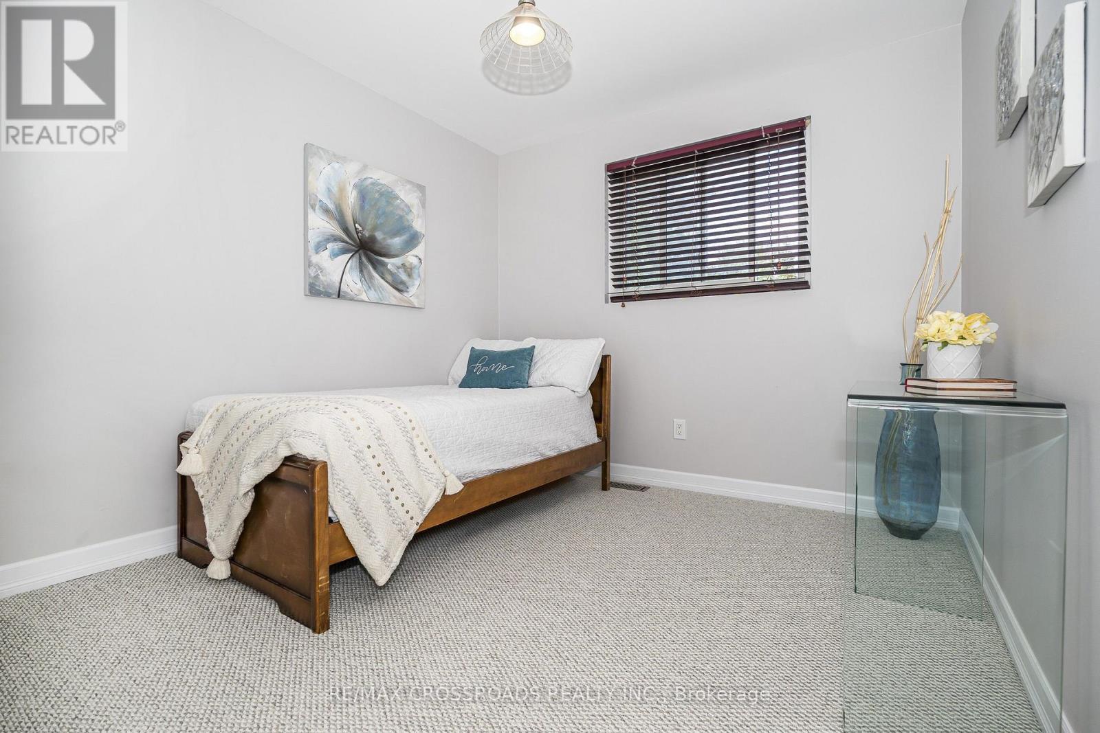 Great Size Bedroom with New Berber Broadloom - 655 Dodsworth Crescent, Mississauga, ON - Indoor Photo Showing Bedroom