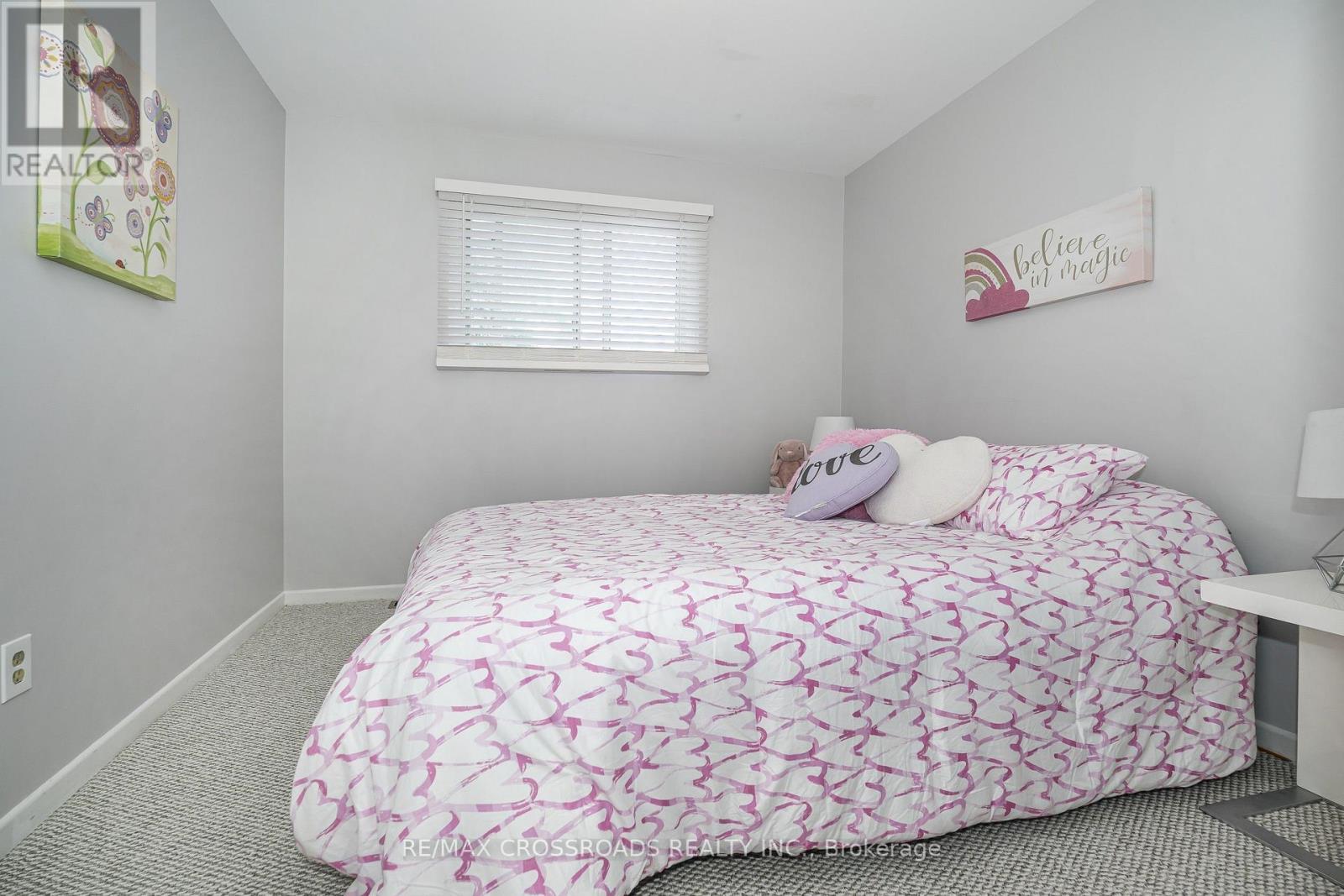 Bright & Airy - O/Looks Back Garden - 655 Dodsworth Crescent, Mississauga, ON - Indoor Photo Showing Bedroom