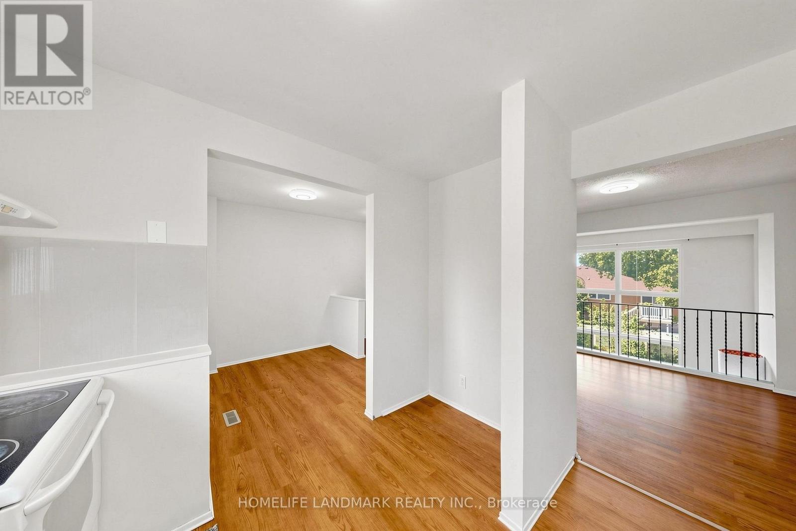 8 Rusty Crest Way, Toronto, ON - Indoor Photo Showing Other Room