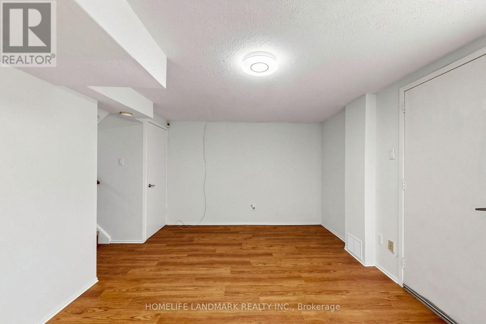8 Rusty Crest Way, Toronto, ON - Indoor Photo Showing Other Room