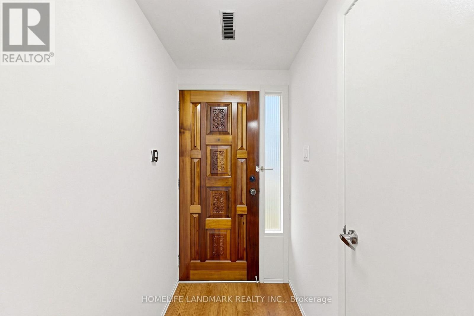 8 Rusty Crest Way, Toronto, ON - Indoor Photo Showing Other Room