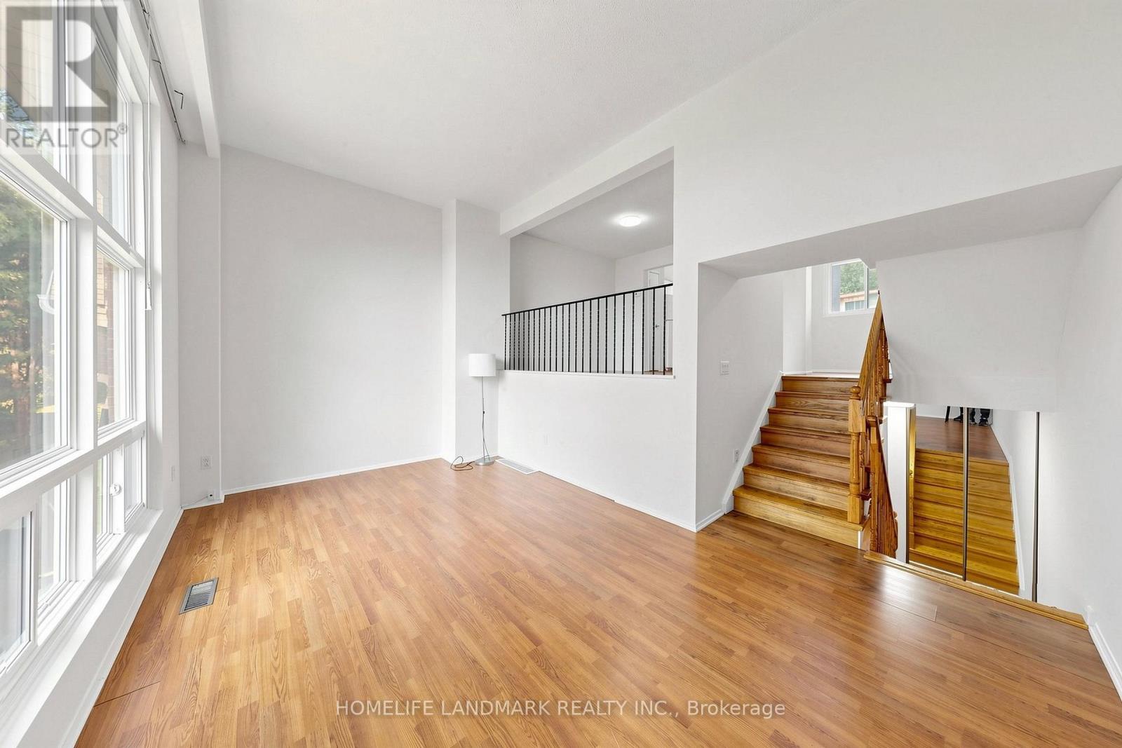 8 Rusty Crest Way, Toronto, ON - Indoor Photo Showing Other Room