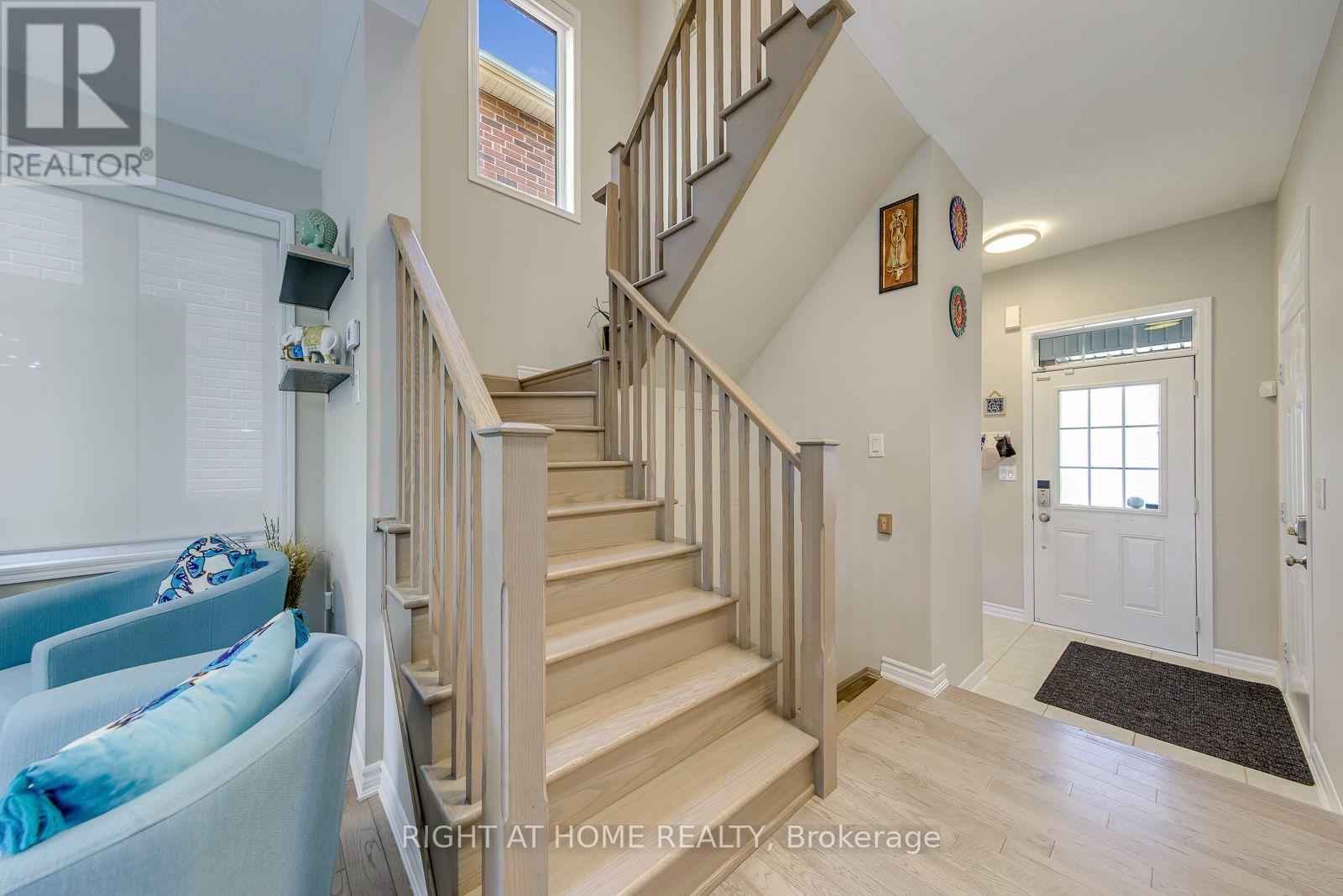 40 Stillwater Crescent, Hamilton, ON - Indoor Photo Showing Other Room
