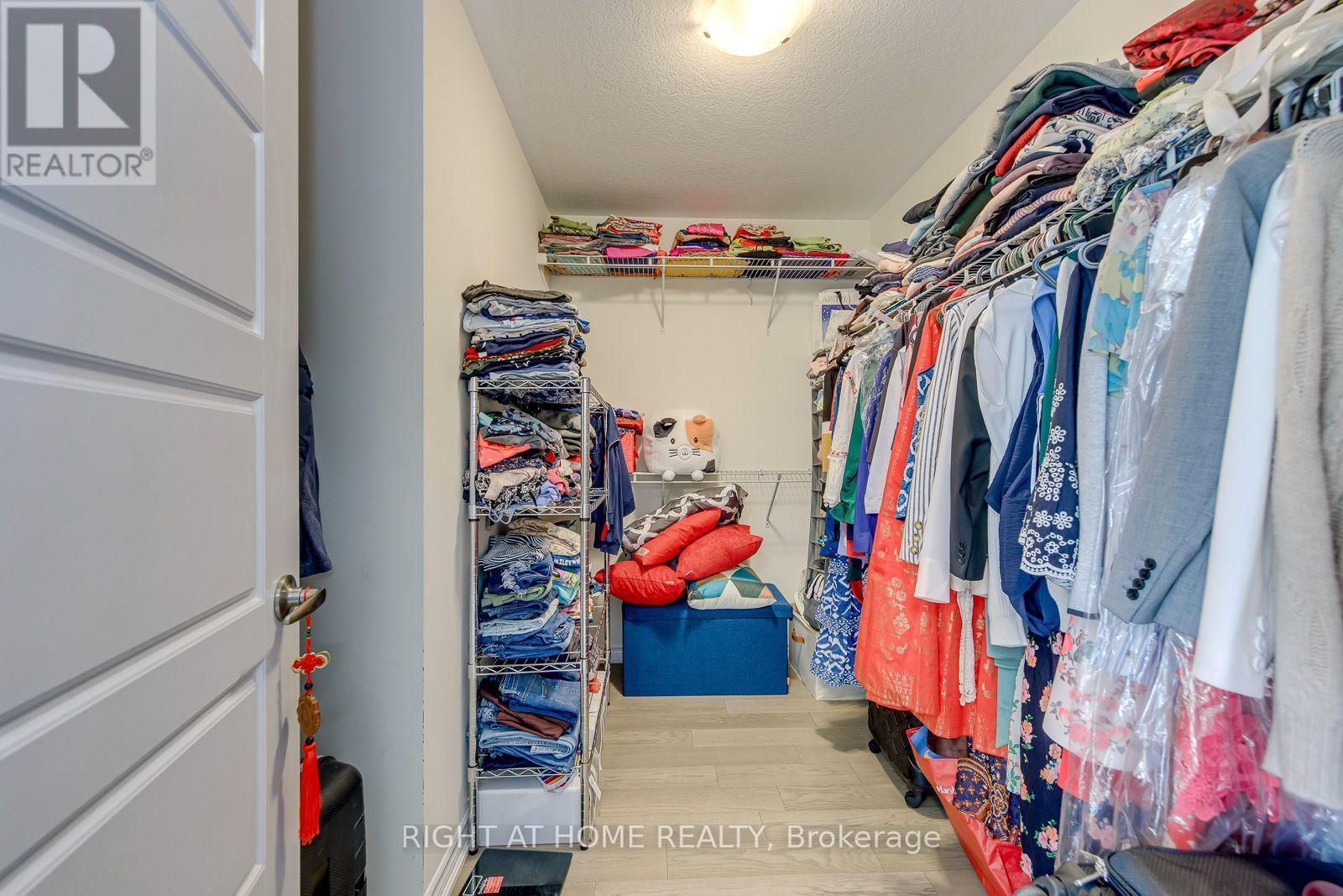40 Stillwater Crescent, Hamilton, ON - Indoor With Storage