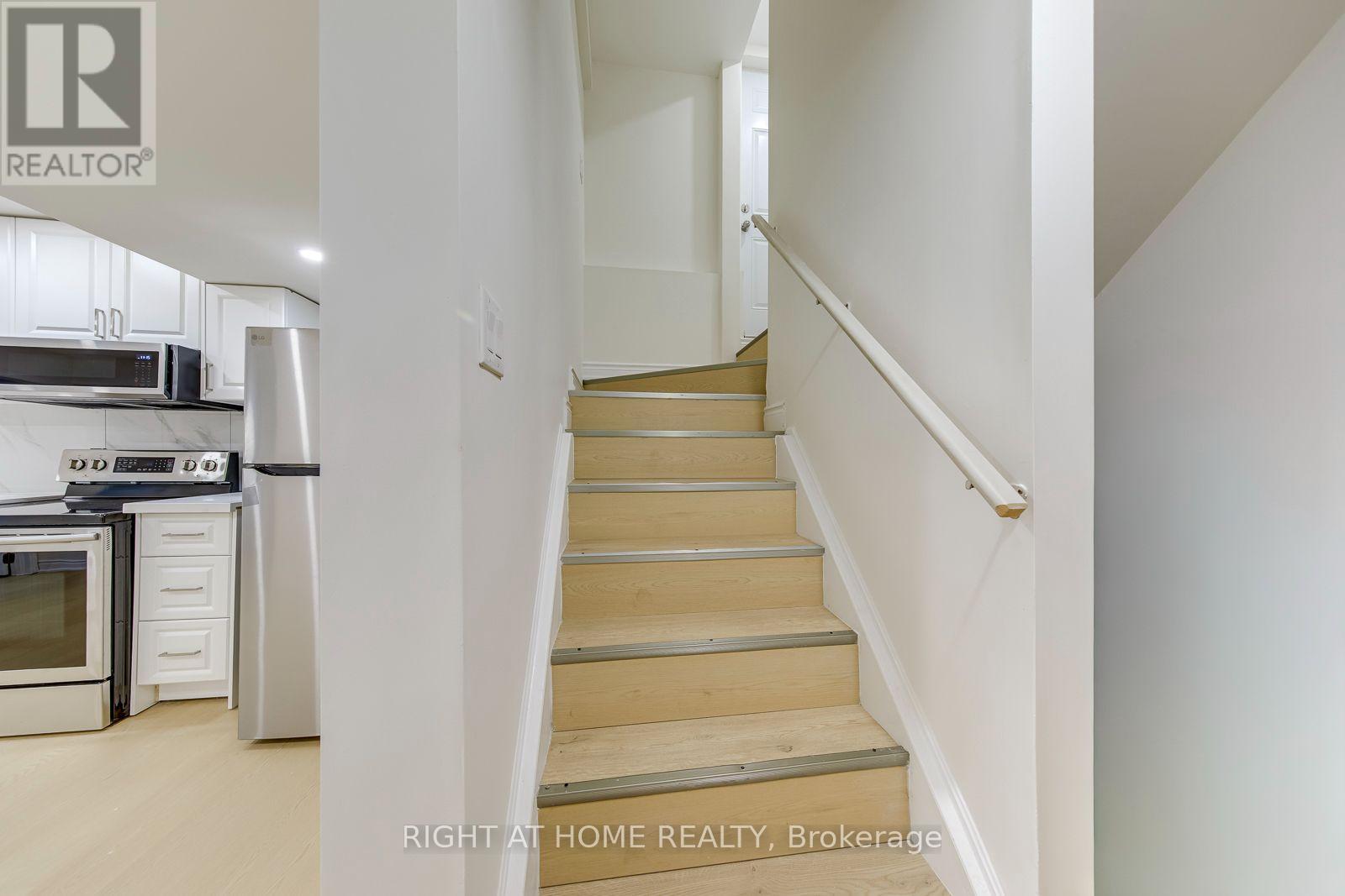 40 Stillwater Crescent, Hamilton, ON - Indoor