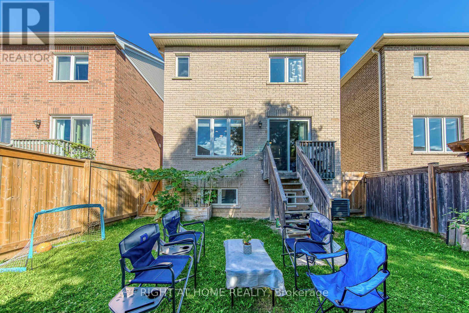 40 Stillwater Crescent, Hamilton, ON - Outdoor