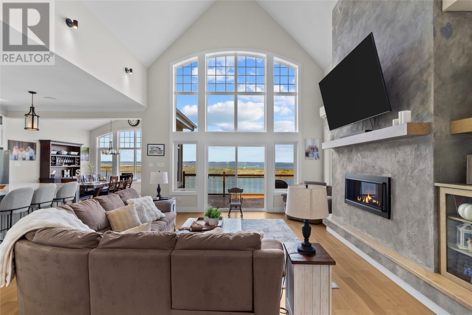 7 Commodore Place, Conception Bay South, NL - Indoor Photo Showing Living Room With Fireplace