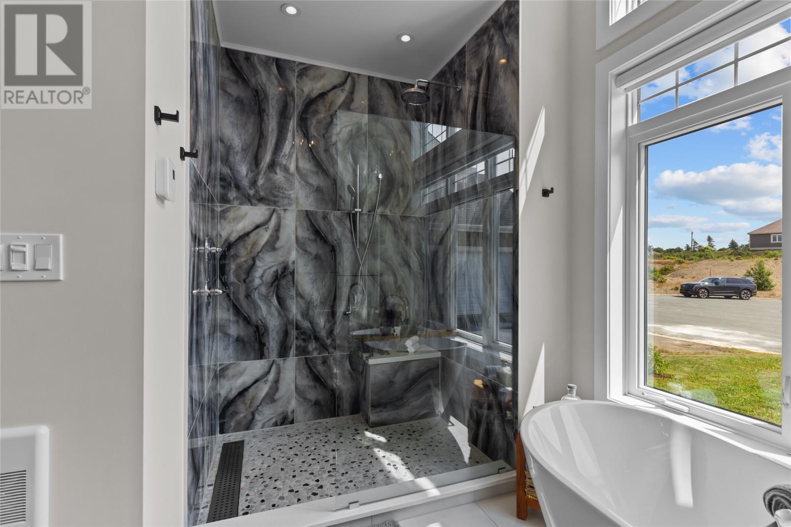 7 Commodore Place, Conception Bay South, NL - Indoor Photo Showing Bathroom