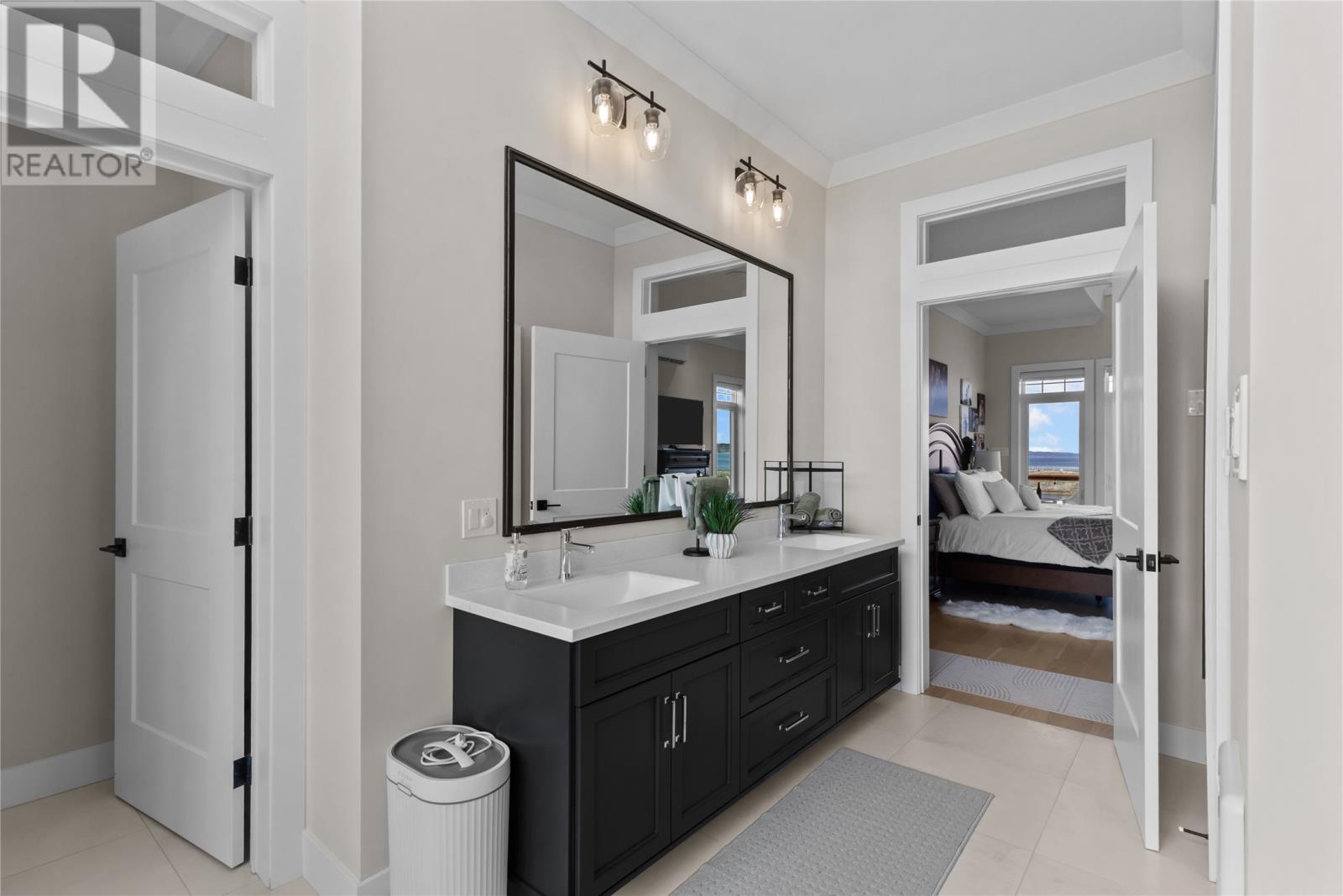 7 Commodore Place, Conception Bay South, NL - Indoor Photo Showing Bathroom