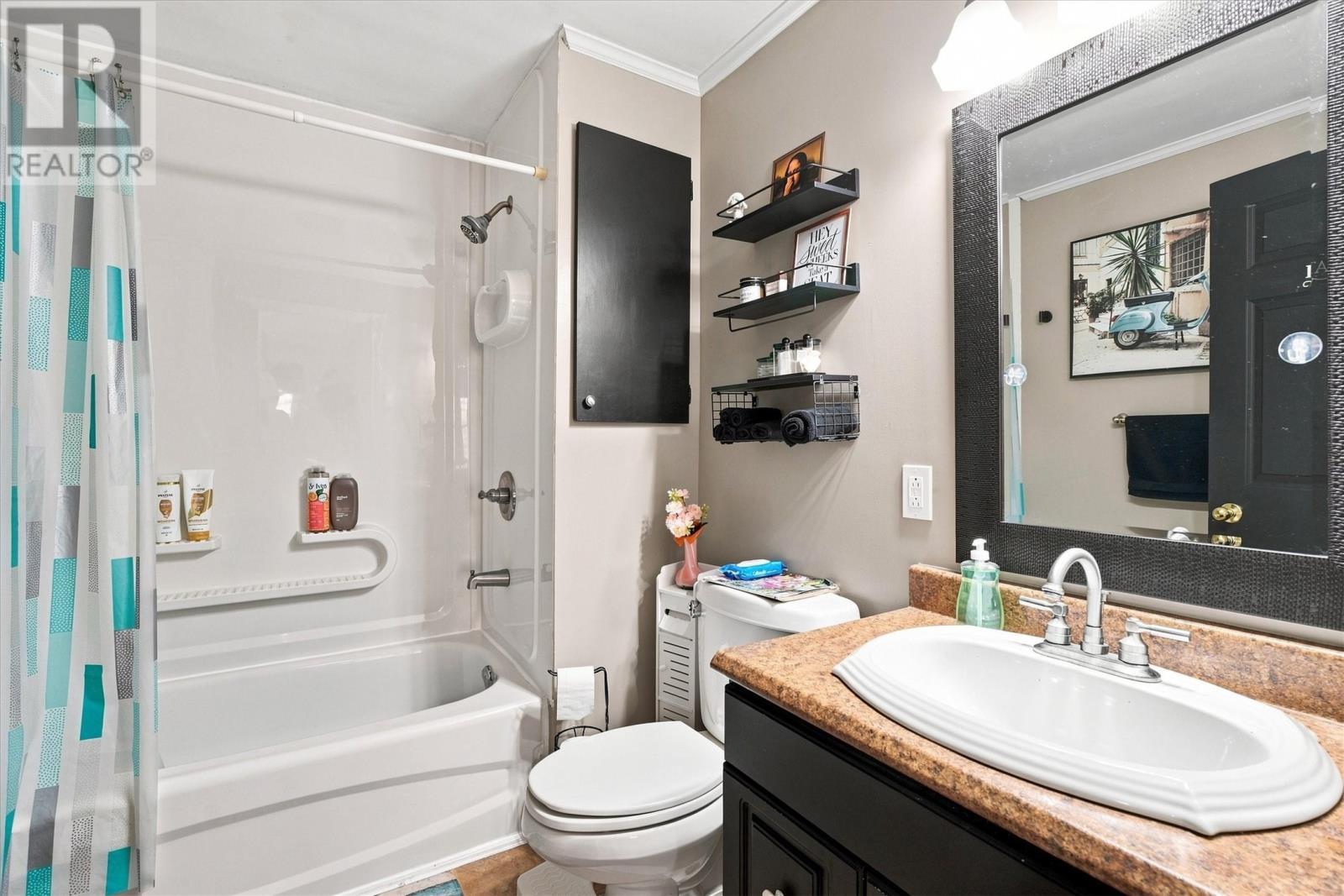 66 Pearce Avenue, St.John'S, NL - Indoor Photo Showing Bathroom