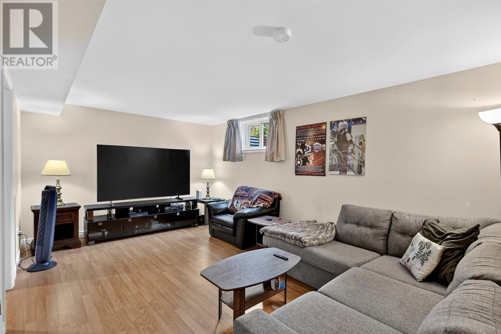 10 Ledum Place, St. John'S, NL - Indoor Photo Showing Living Room