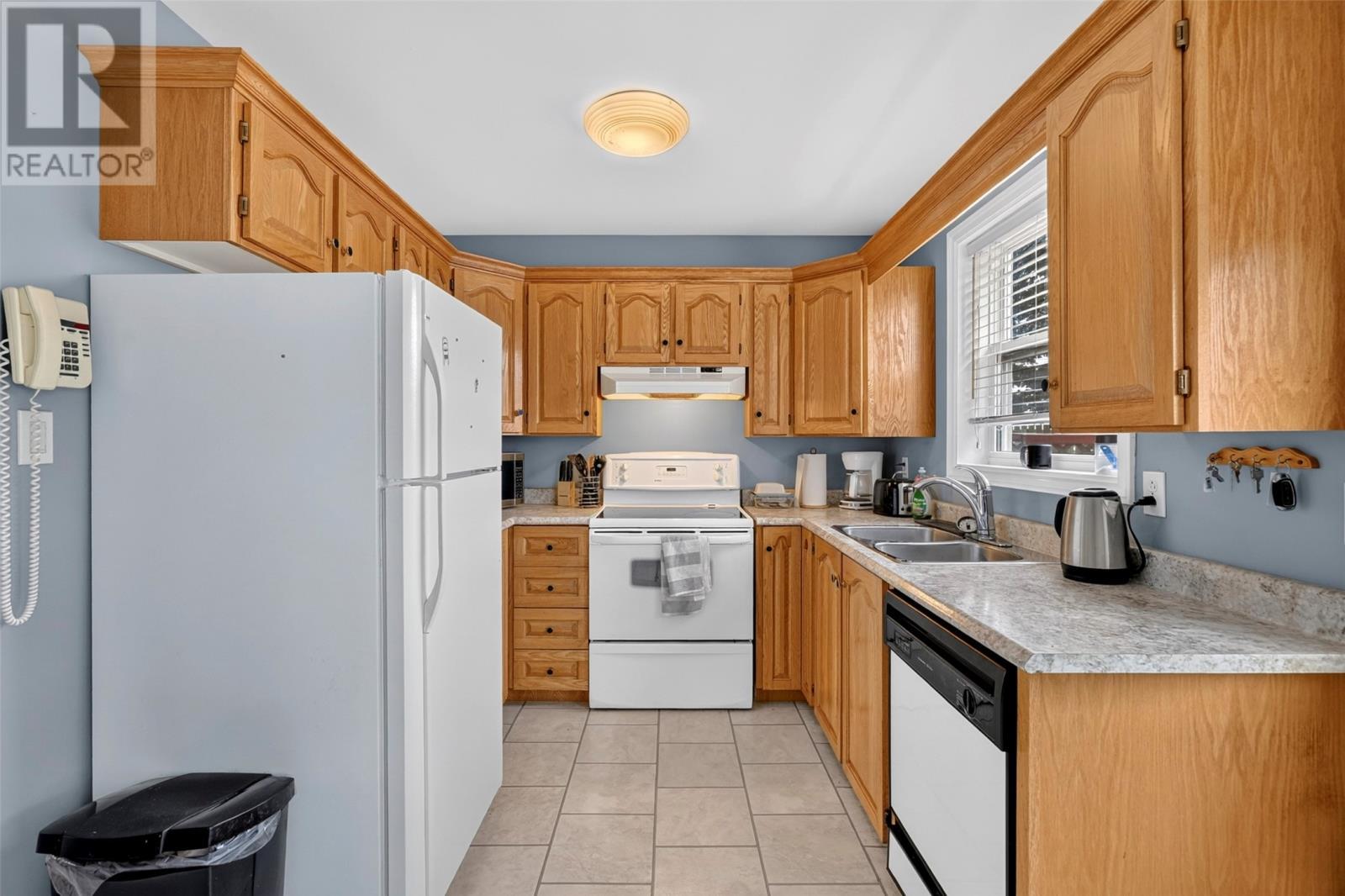 10 Ledum Place, St. John'S, NL - Indoor Photo Showing Kitchen With Double Sink