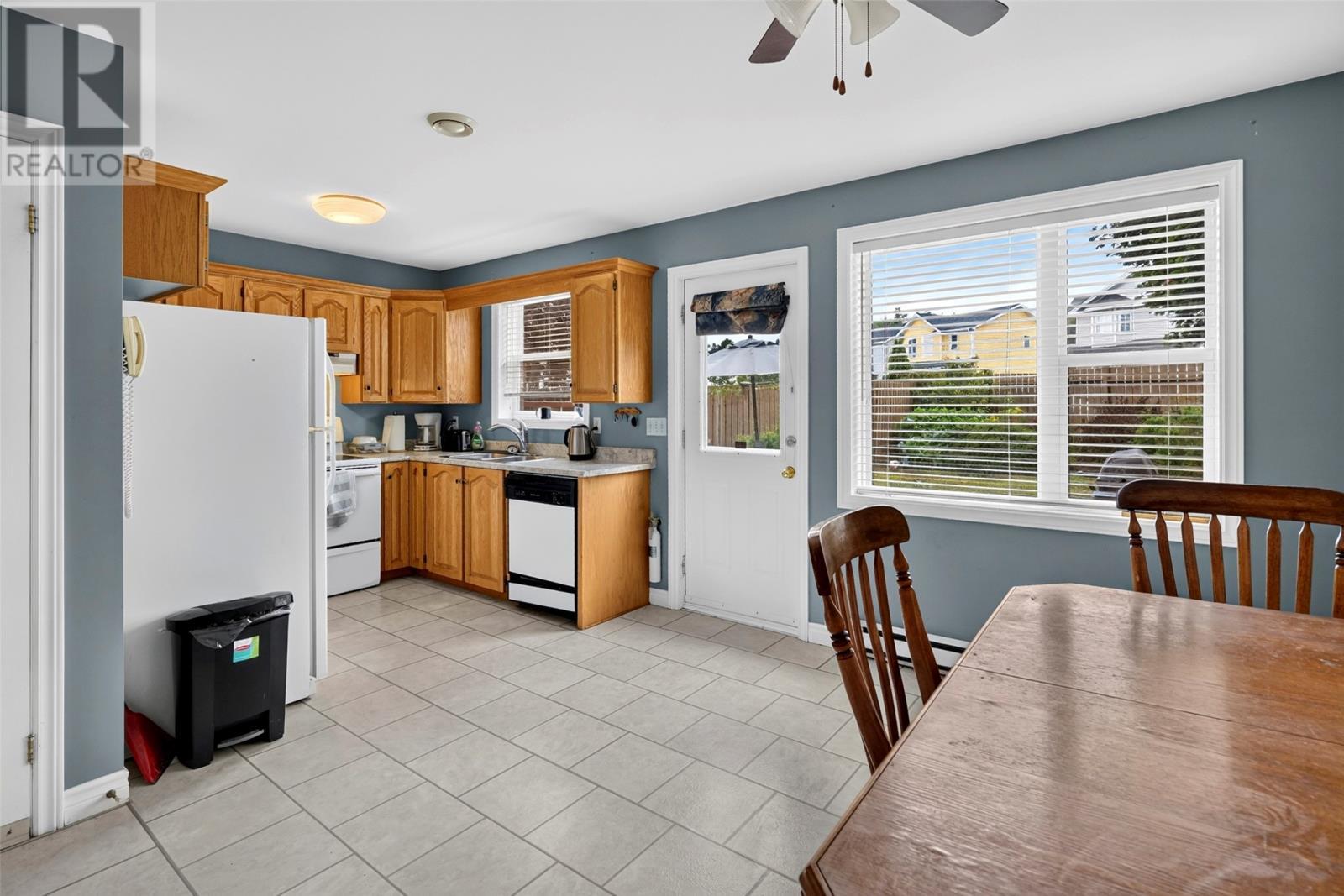 10 Ledum Place, St. John'S, NL - Indoor