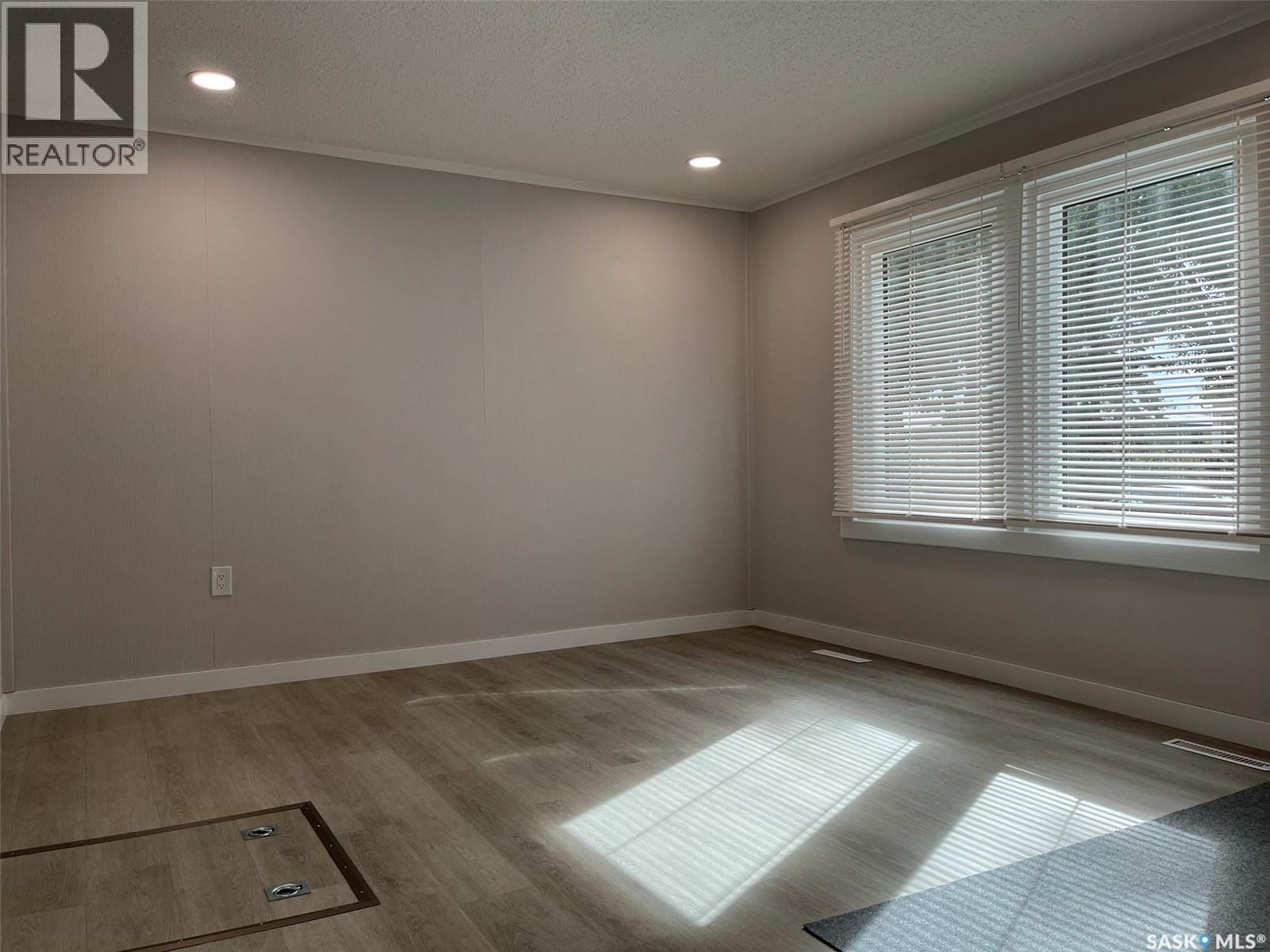 1255 Atkinson Street, Regina, SK - Indoor Photo Showing Other Room