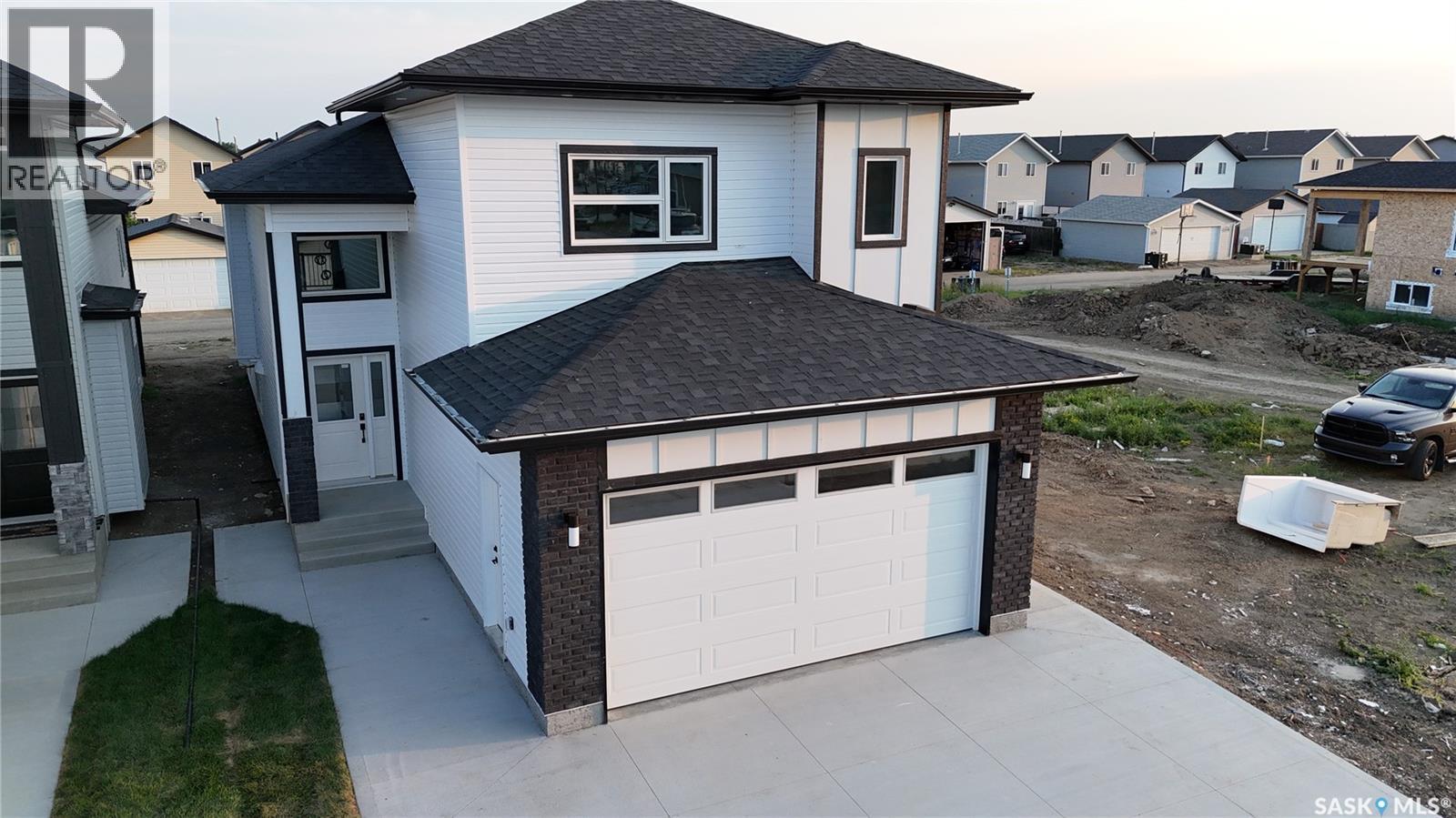 1211 Nightingale Terrace, Saskatoon, SK - Outdoor