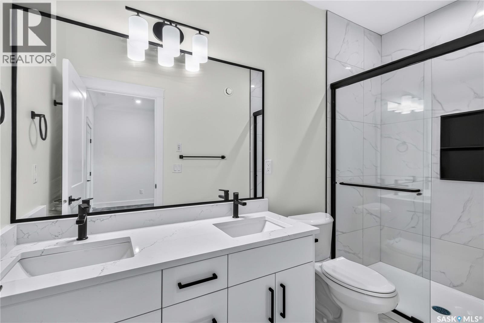 1211 Nightingale Terrace, Saskatoon, SK - Indoor Photo Showing Bathroom