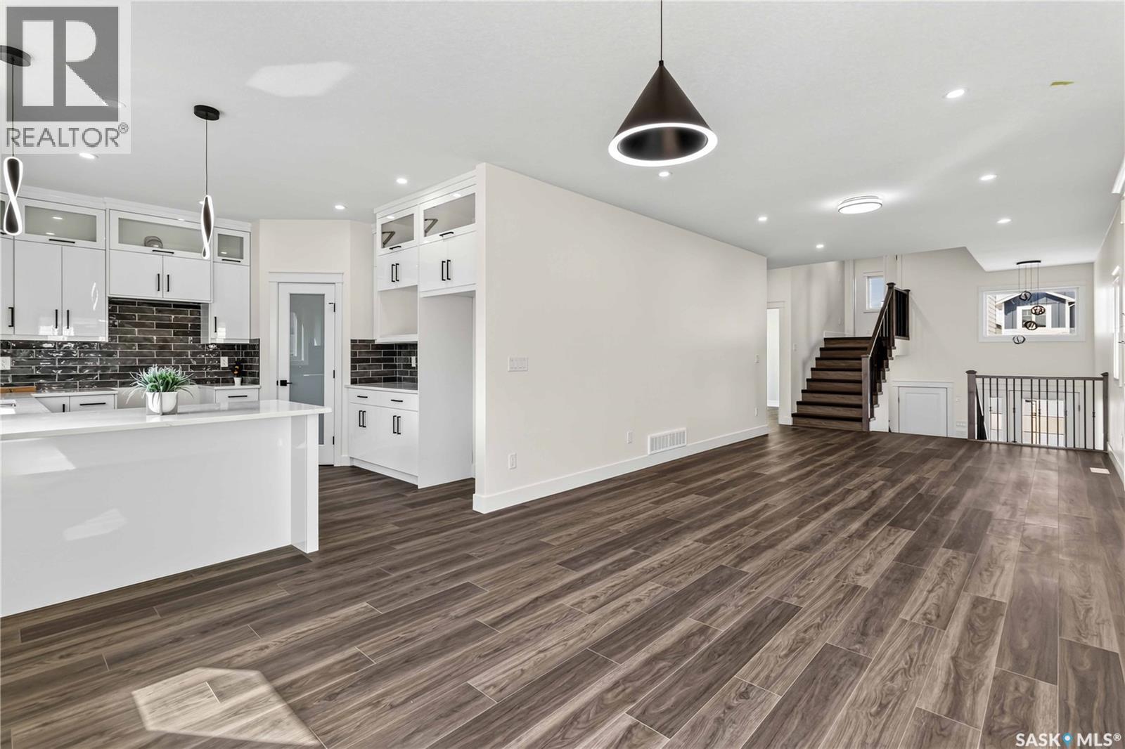 1211 Nightingale Terrace, Saskatoon, SK - Indoor Photo Showing Kitchen With Double Sink