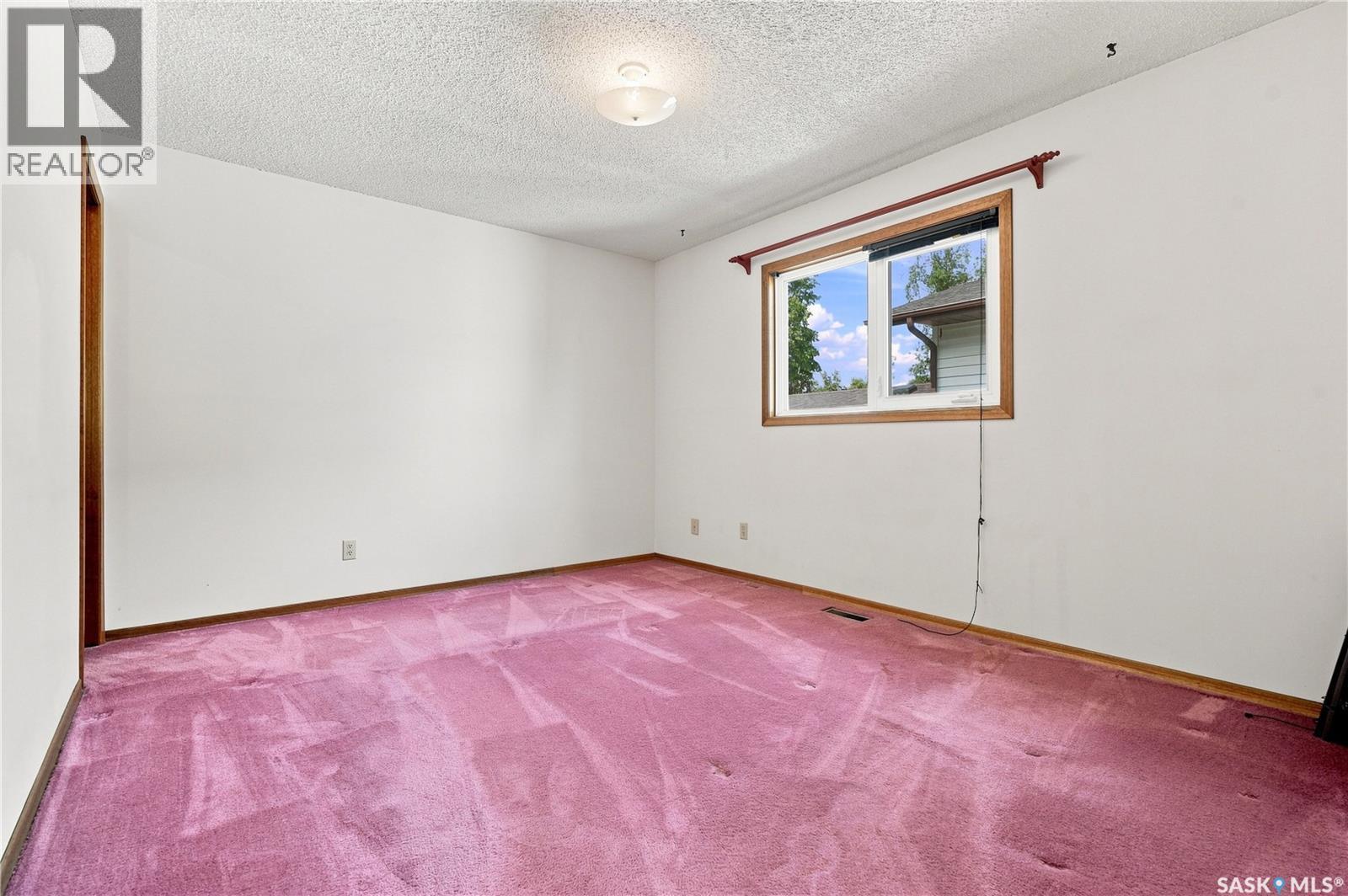 202 Stacey Court, Saskatoon, SK - Indoor Photo Showing Other Room