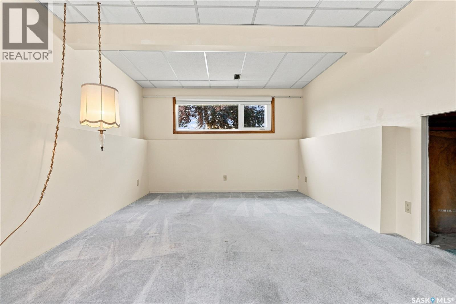 202 Stacey Court, Saskatoon, SK - Indoor
