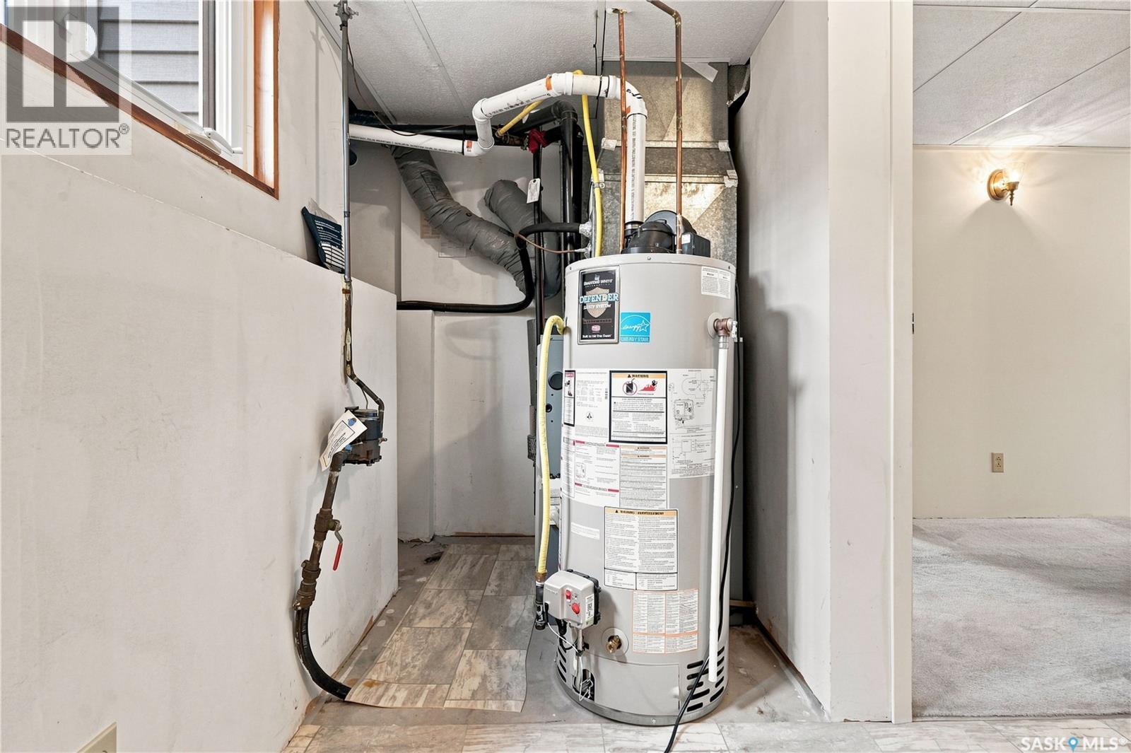 202 Stacey Court, Saskatoon, SK - Indoor Photo Showing Basement