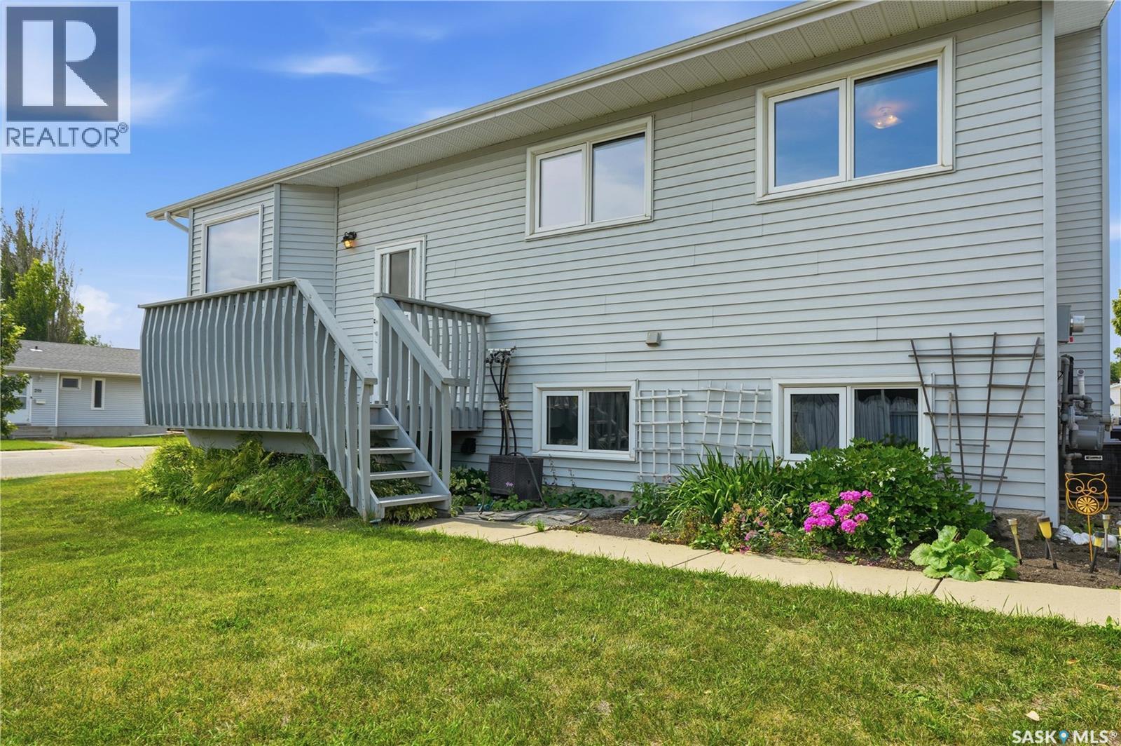 202 Stacey Court, Saskatoon, SK - Outdoor