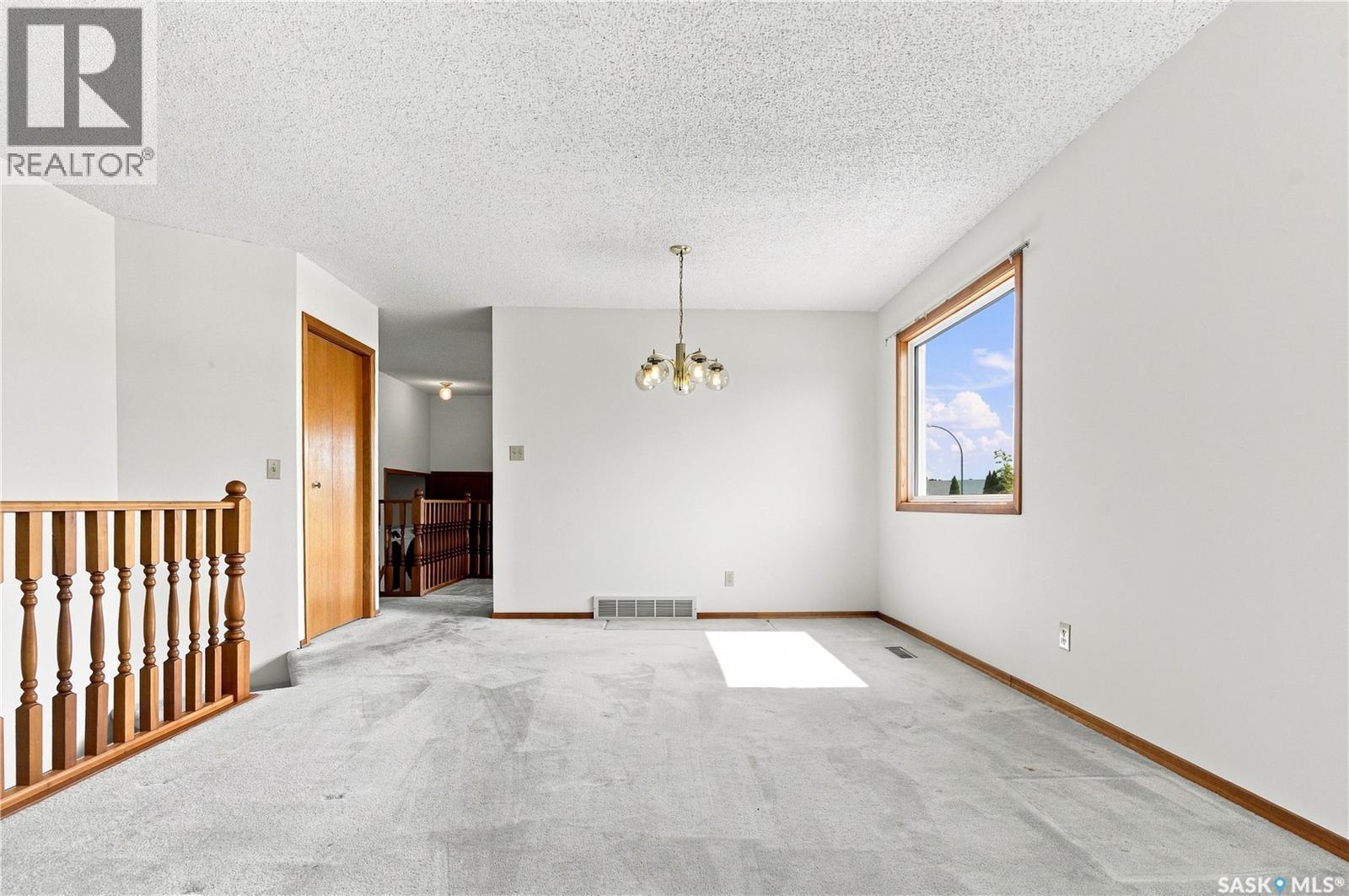 202 Stacey Court, Saskatoon, SK - Indoor Photo Showing Other Room