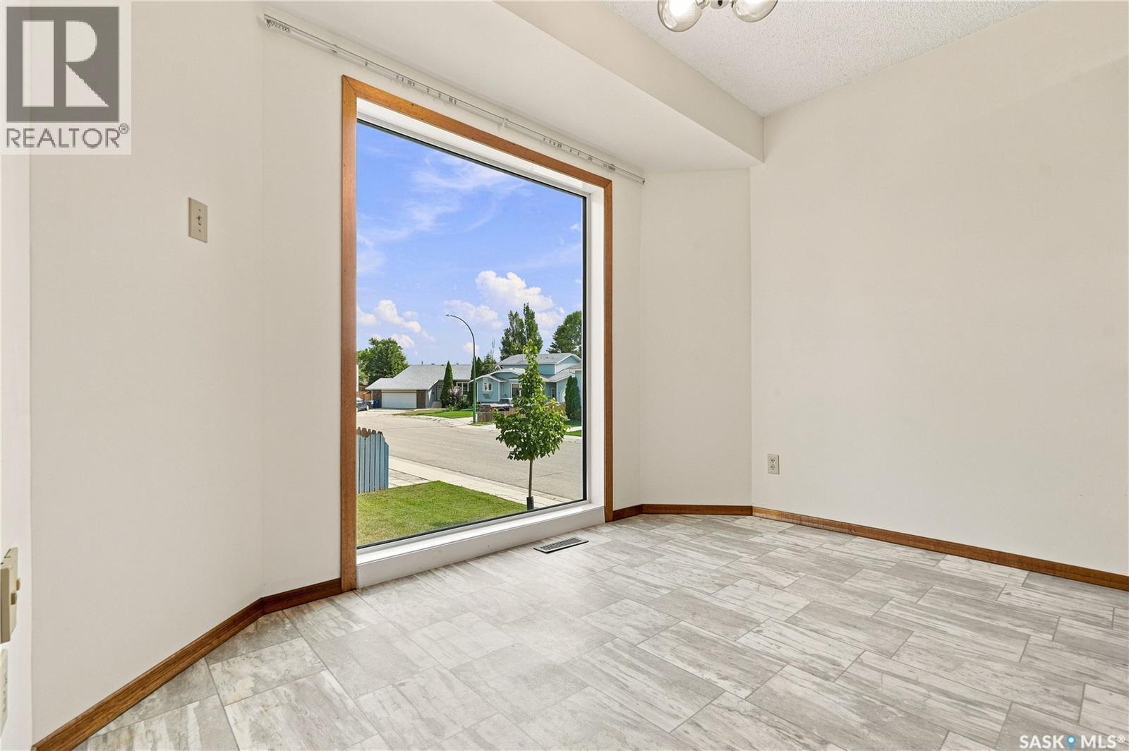 202 Stacey Court, Saskatoon, SK - Indoor Photo Showing Other Room