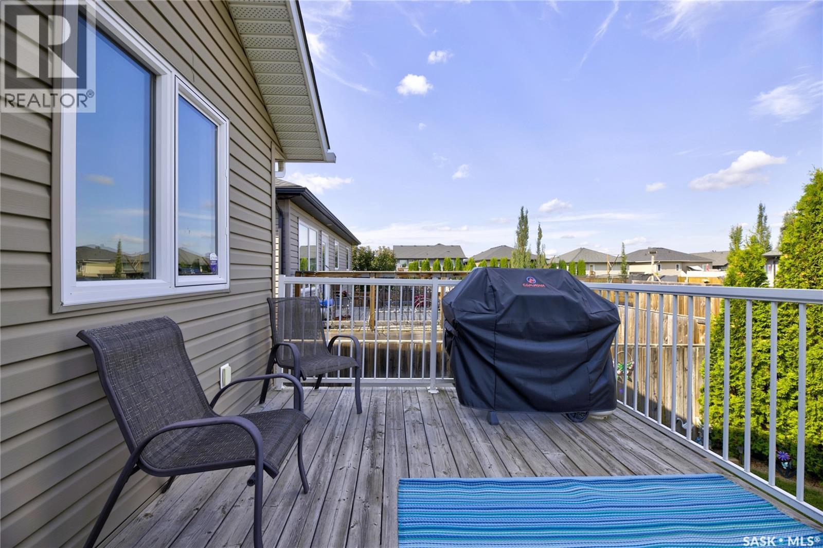 1114 Hargreaves Way, Saskatoon, SK - Outdoor With Deck Patio Veranda With Exterior